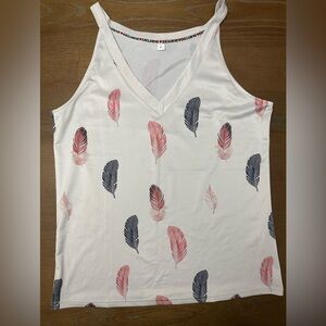 Sleeveless V-Neck Feather Print Tank Top - White with Pink & Gray Feathers